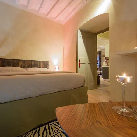 Διαμέρισμα Io E Te Centro Storico - Seconda Doccia Su Romantica Corte *