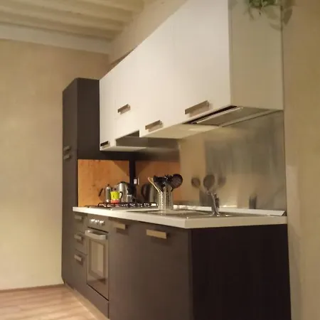 Io E Te Centro Storico - Seconda Doccia Su Romantica Corte * Κορτόνα